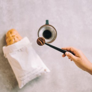 COLHER INOX COM PRENDEDOR INOX ONIX